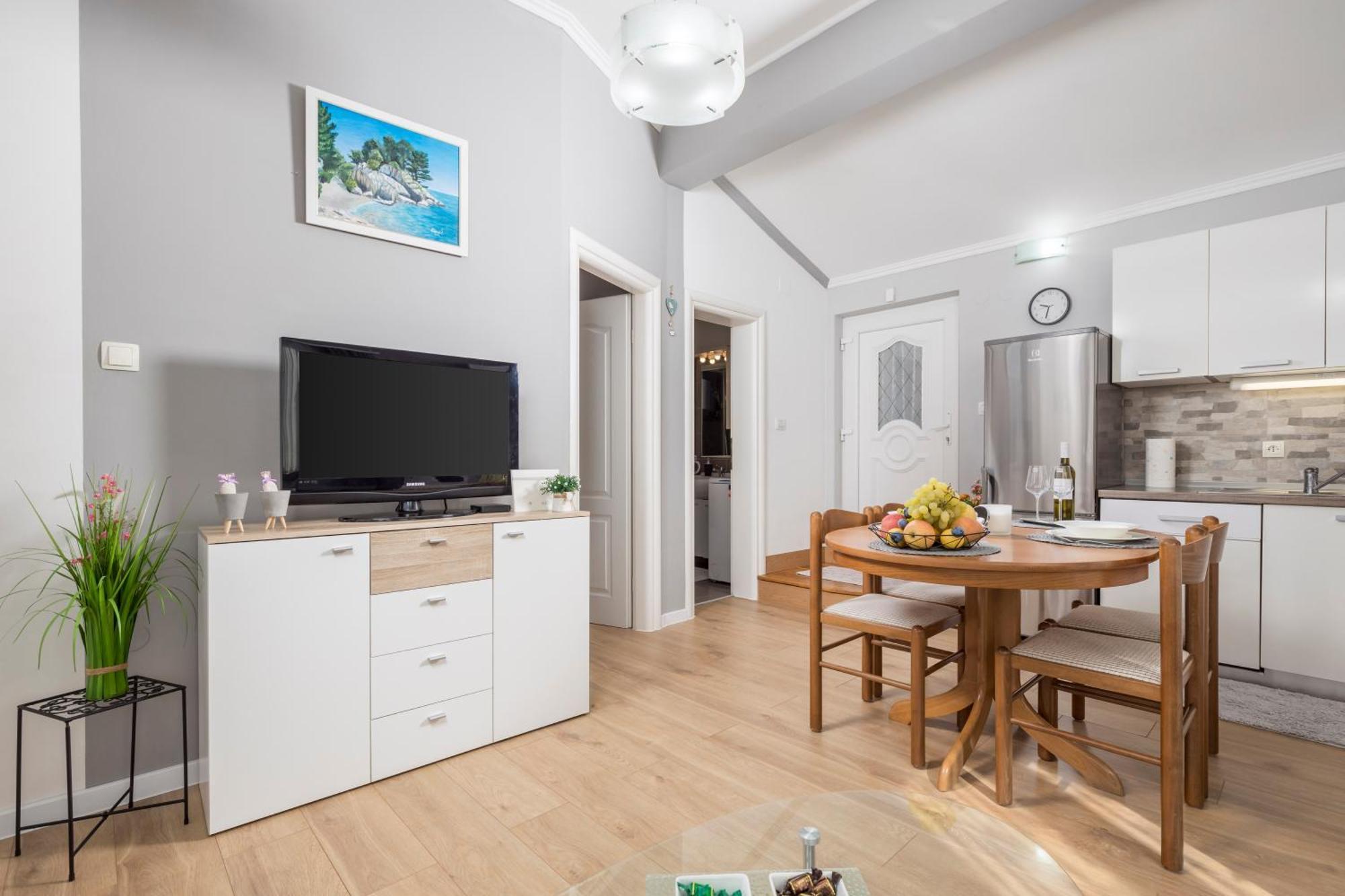 Apartman Slavica Rijeka Bagian luar foto